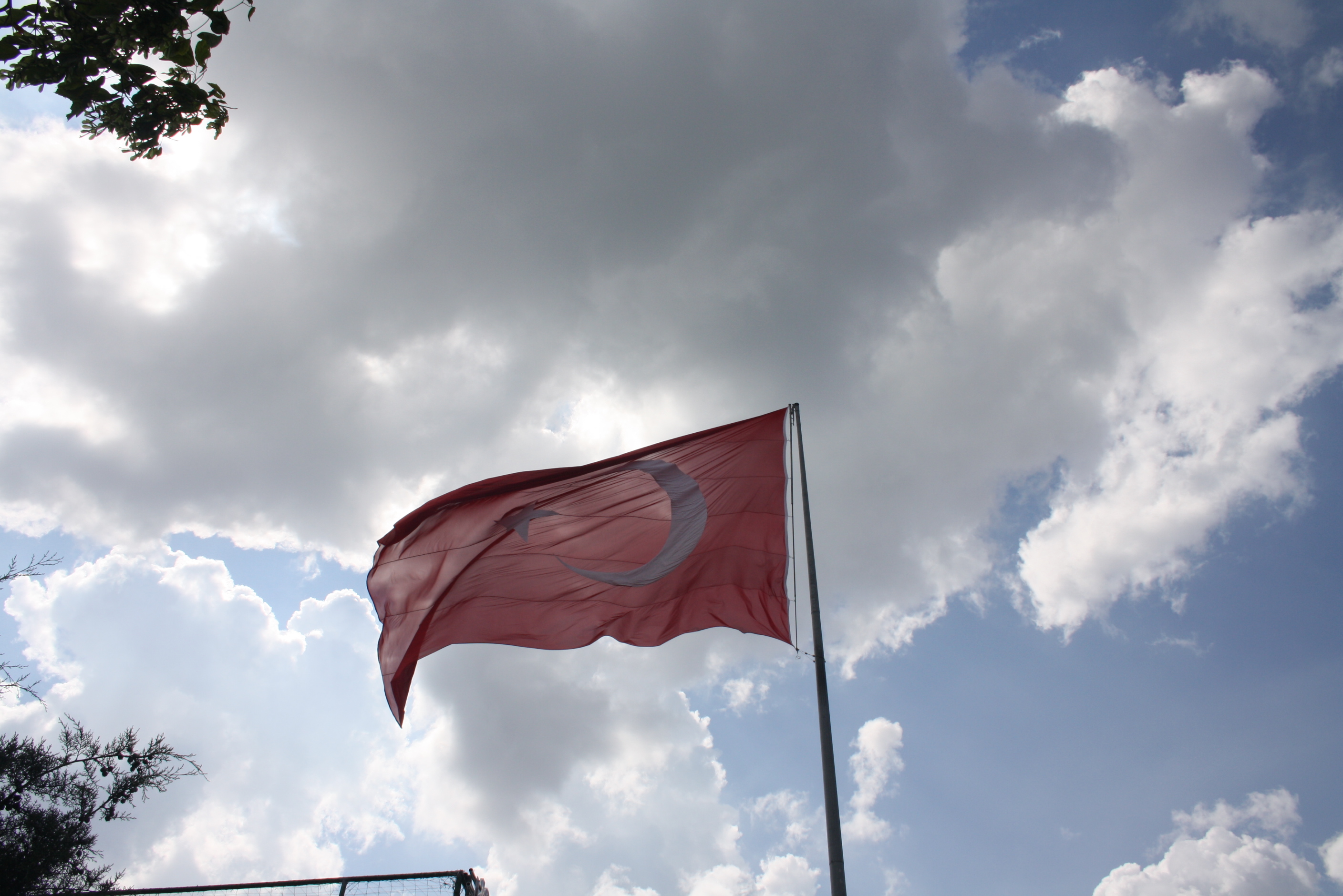 Bayrak direği başlık görseli